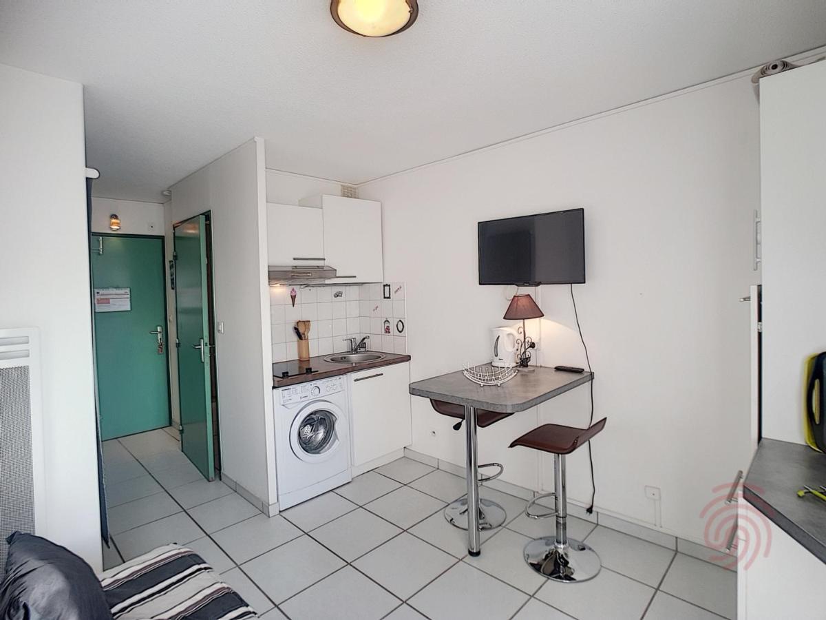 Studio Renove Avec Balcon, Animaux Acceptes, Wifi, A 650M Des Thermes - Fr-1-451-92 라말루-레-뱅 외부 사진
