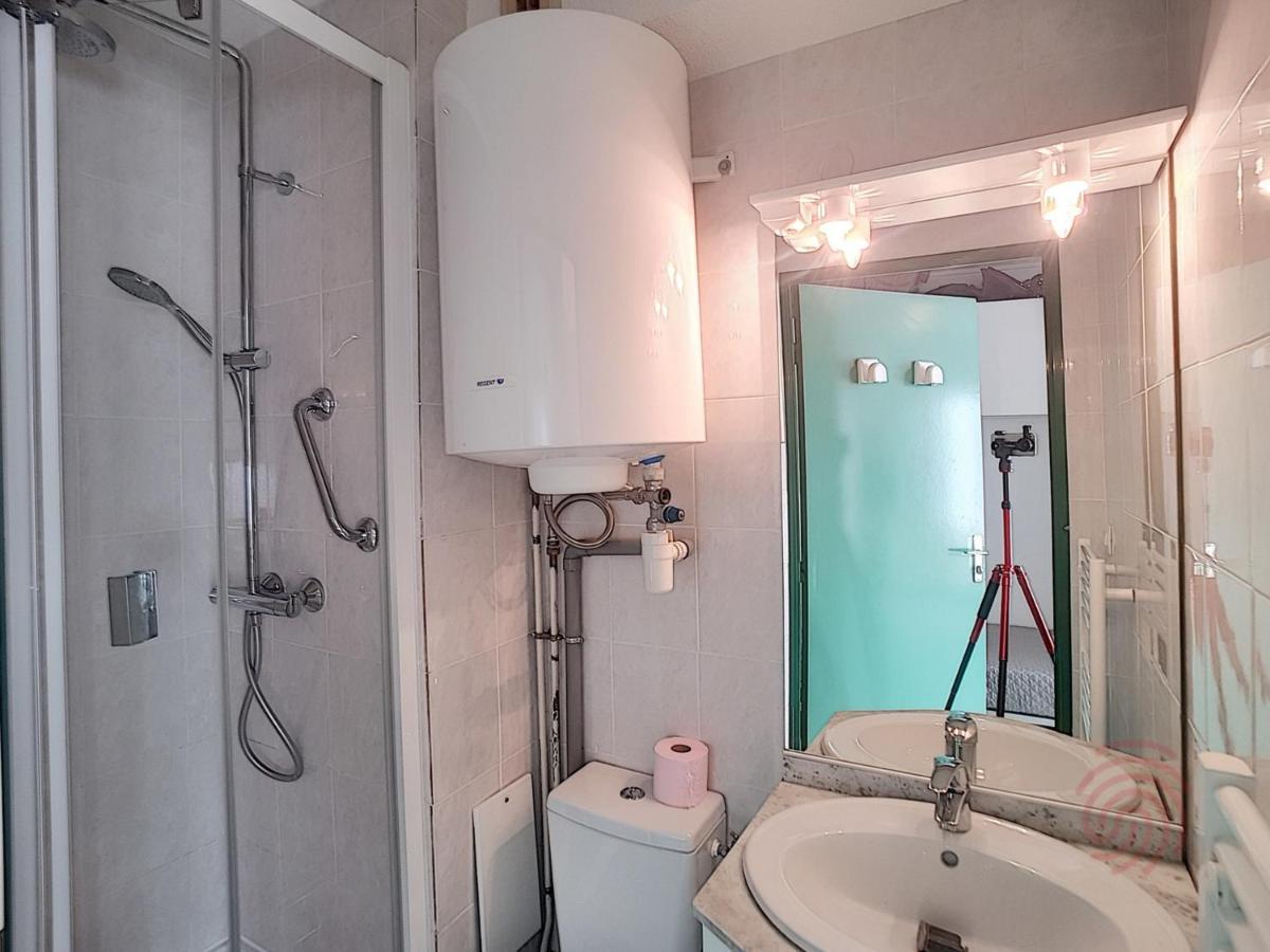 Studio Renove Avec Balcon, Animaux Acceptes, Wifi, A 650M Des Thermes - Fr-1-451-92 라말루-레-뱅 외부 사진