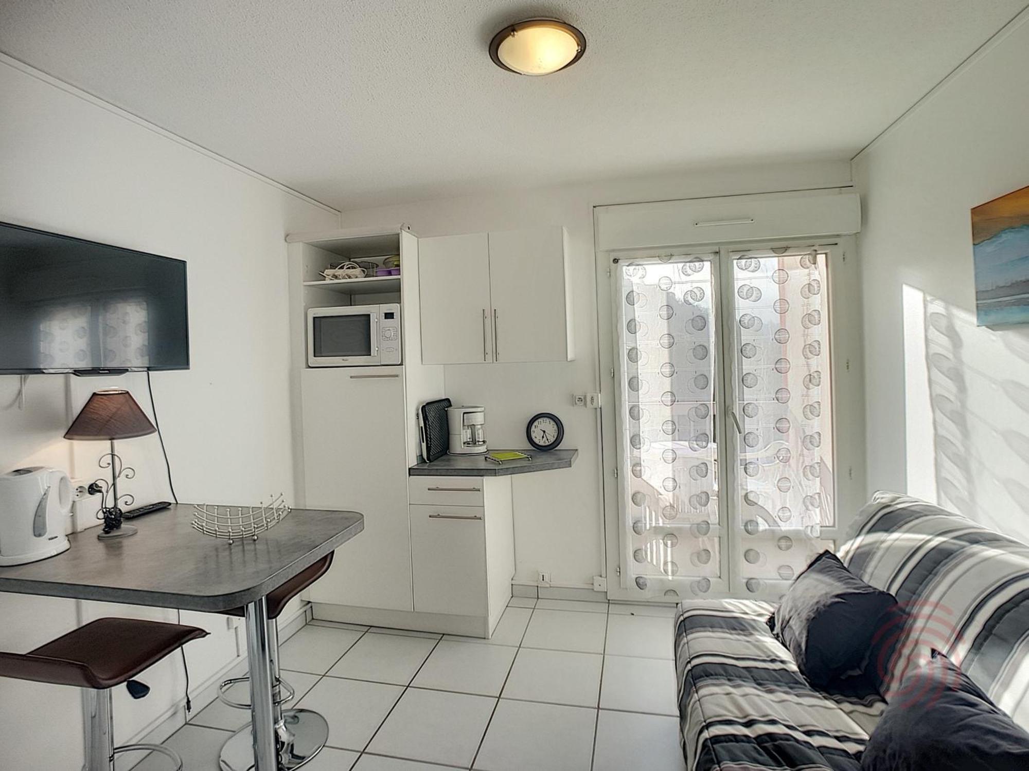 Studio Renove Avec Balcon, Animaux Acceptes, Wifi, A 650M Des Thermes - Fr-1-451-92 라말루-레-뱅 외부 사진